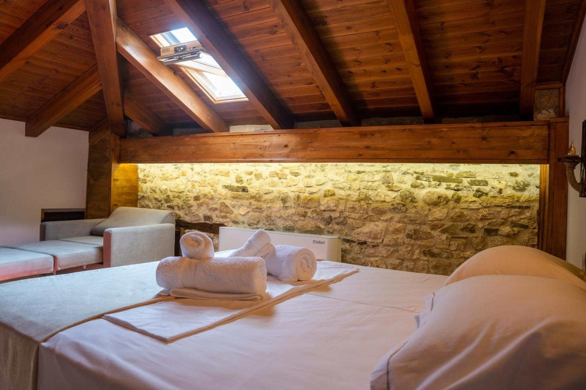 Hotel Kapllani Berat Quarto foto