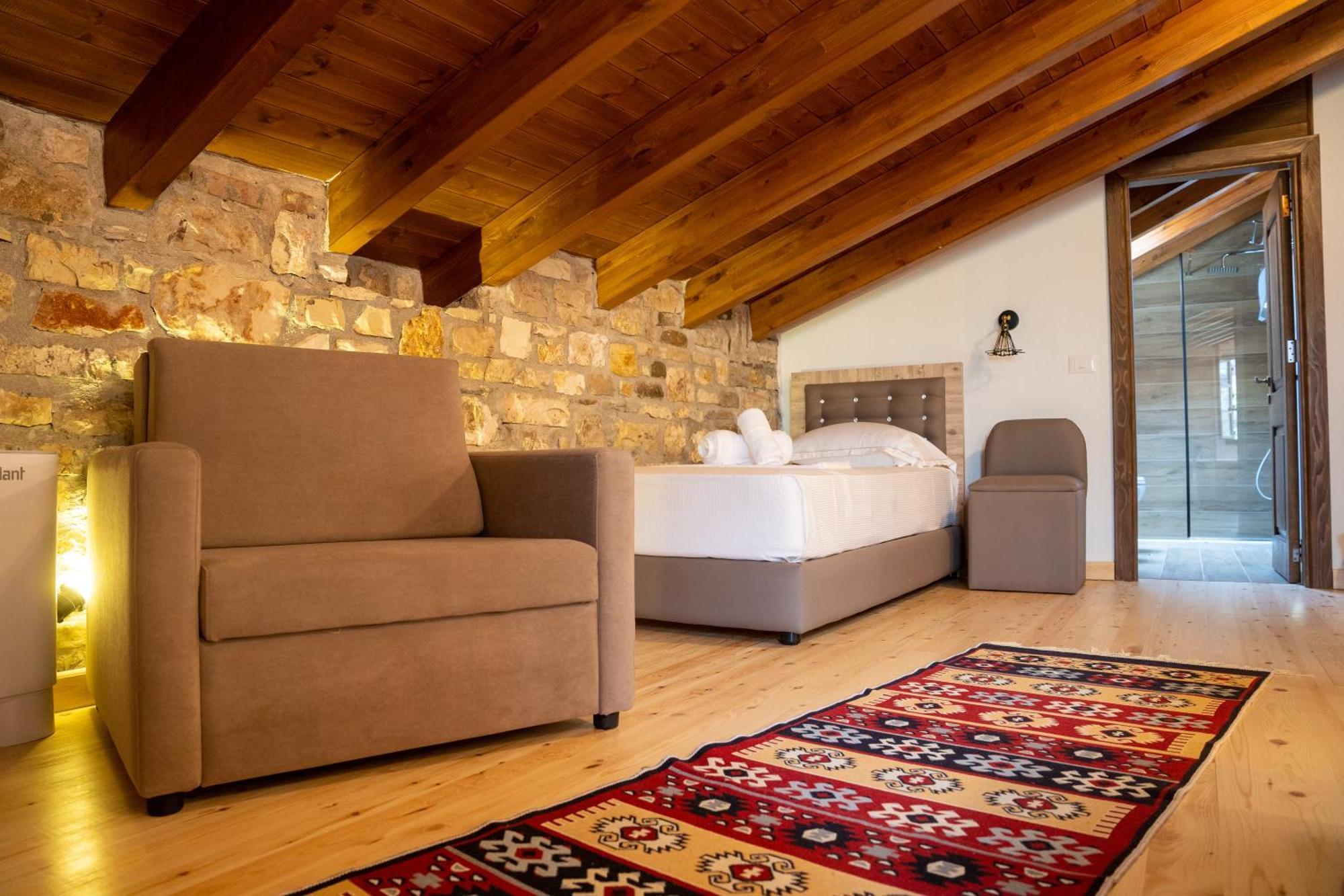 Hotel Kapllani Berat Quarto foto